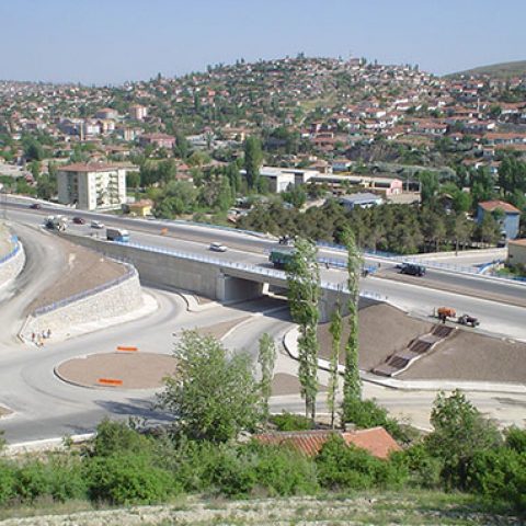 Konya Samsun Yolu Üzeri Samsun Çevre Otoyolu Mamak Köprüsü Arası Km40+000-33+160 Yol Genişletme İkmal Ve Mamak